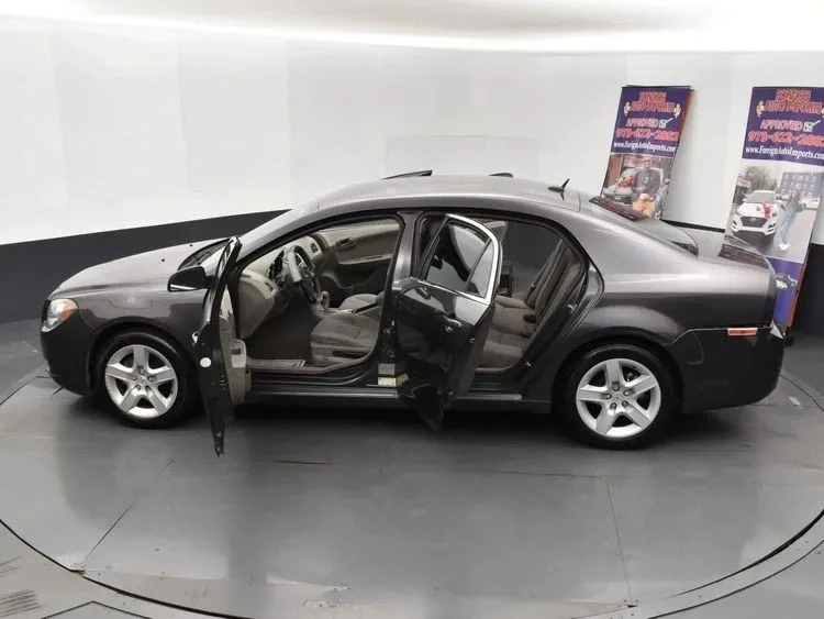 2011 Chevrolet Malibu - Image 7 of 12