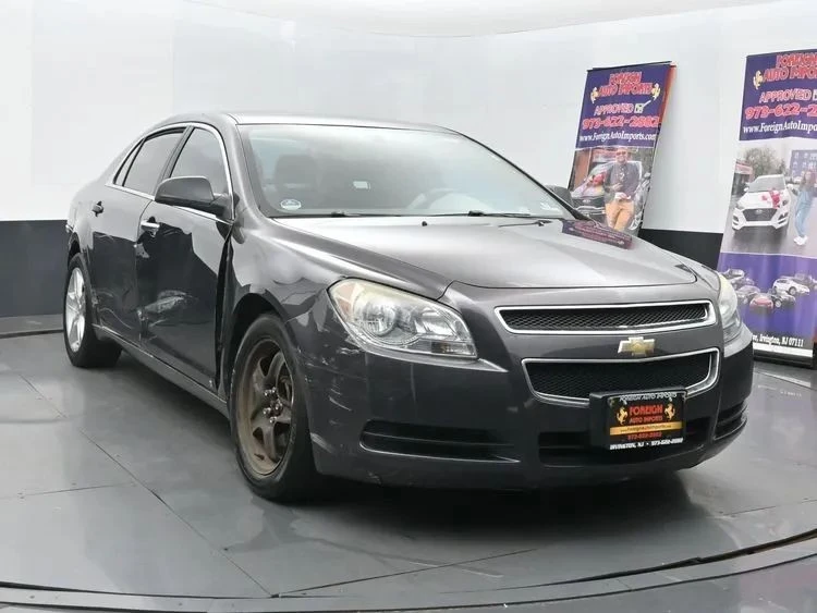 2011 Chevrolet Malibu - Image 2 of 12