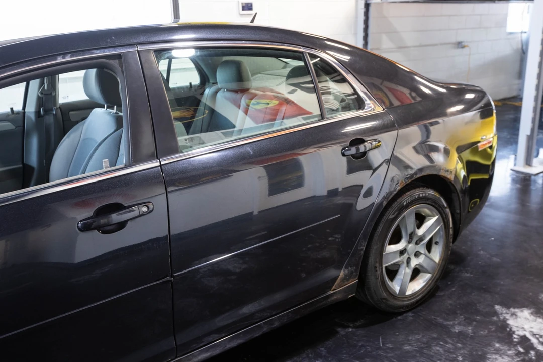 2011 Chevrolet Malibu - Image 6 of 21