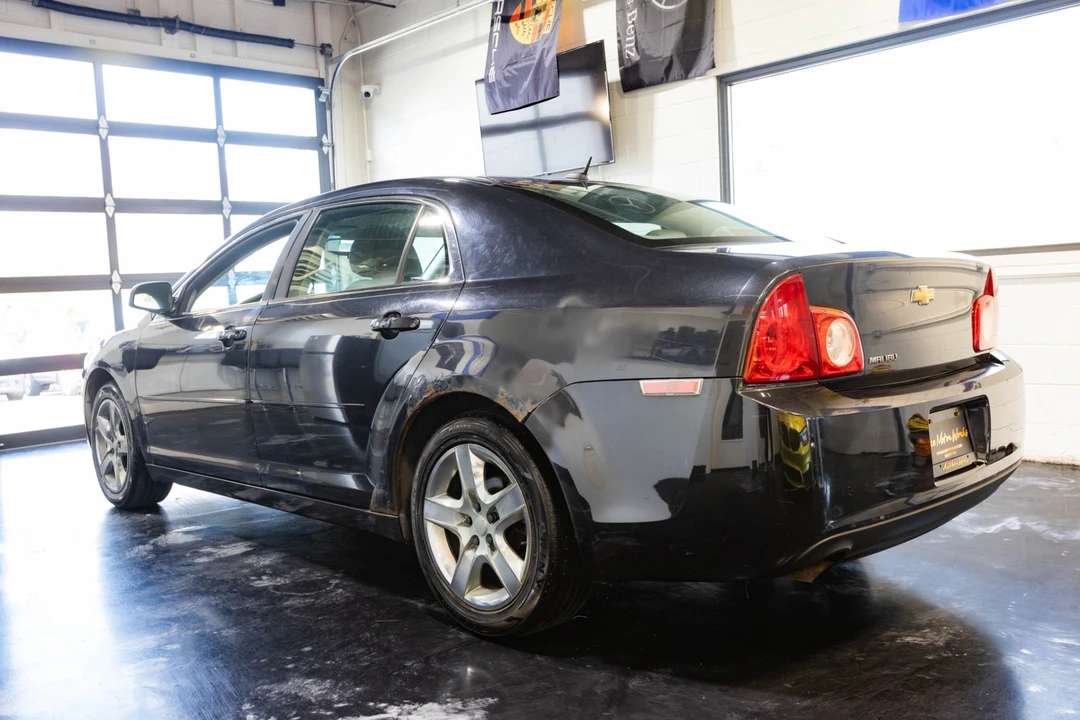 2011 Chevrolet Malibu - Image 8 of 21
