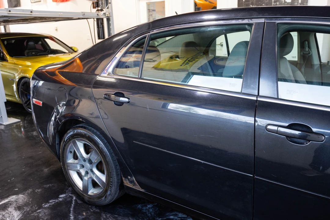 2011 Chevrolet Malibu - Image 11 of 21