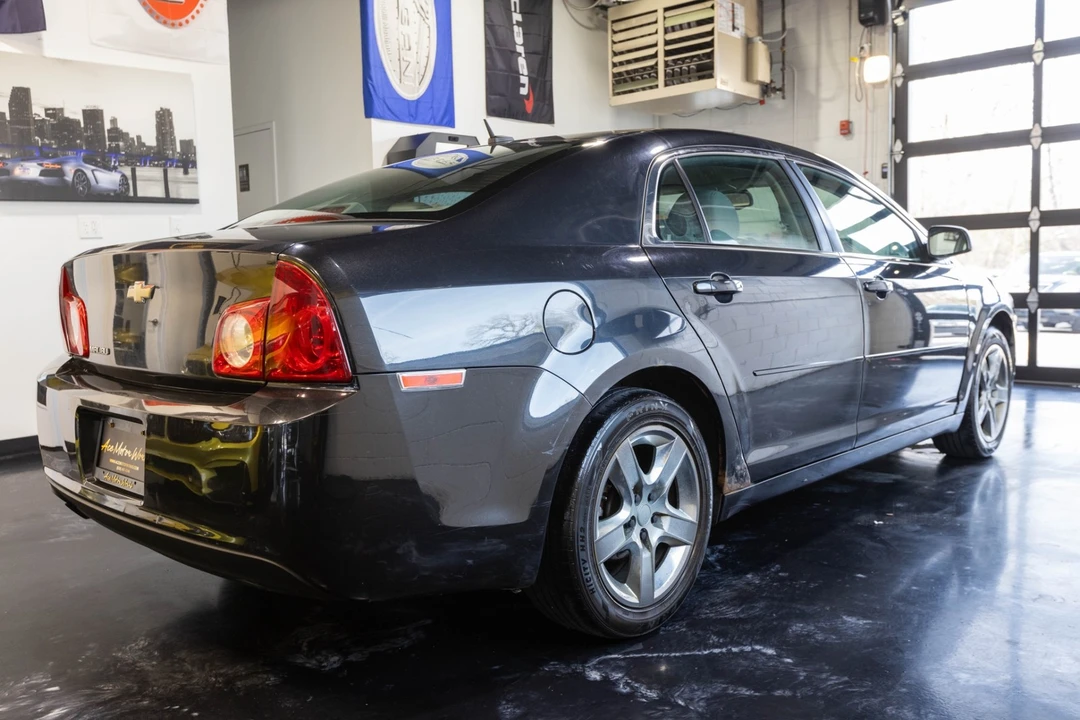 2011 Chevrolet Malibu - Image 10 of 21