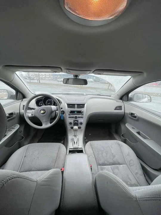 2011 Chevrolet Malibu - Image 10 of 15