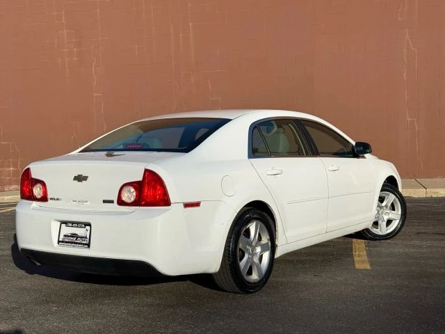 2011 Chevrolet Malibu - Image 5 of 17