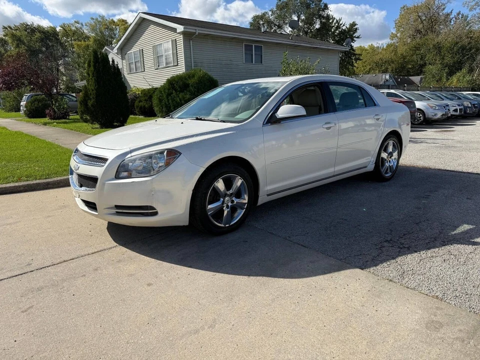 2011 Chevrolet Malibu - Image 10 of 21