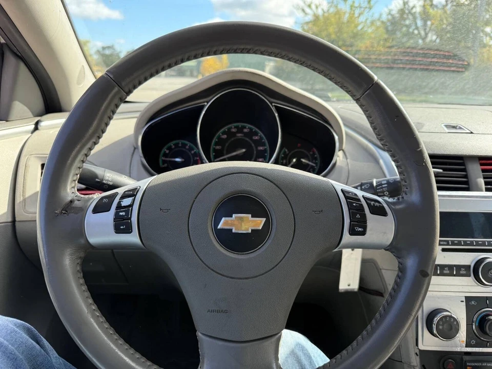 2011 Chevrolet Malibu - Image 11 of 21