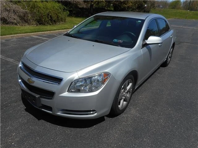 2011 Chevrolet Malibu - Image 9 of 12