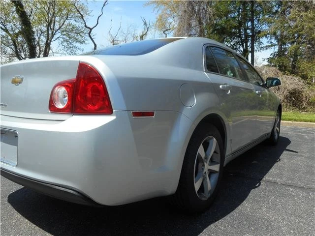 2011 Chevrolet Malibu - Image 4 of 12