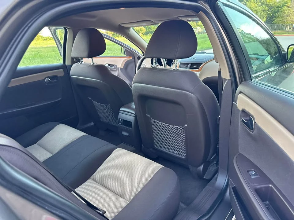 2011 Chevrolet Malibu - Image 10 of 13