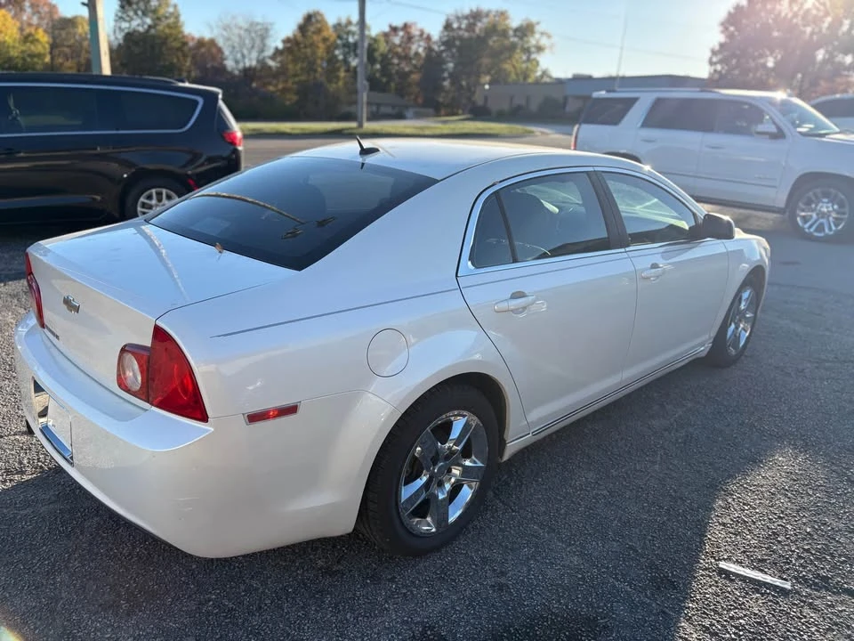 2011 Chevrolet Malibu - Image 3 of 8