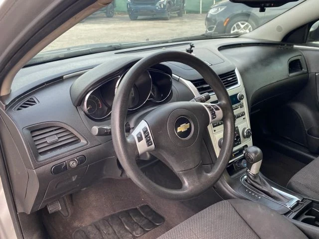 2011 Chevrolet Malibu - Image 10 of 21