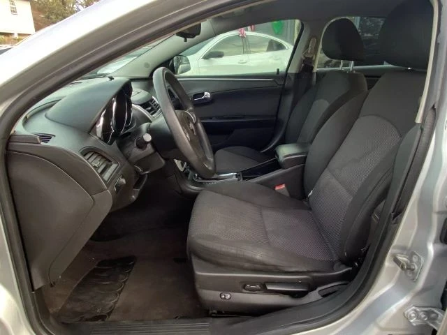 2011 Chevrolet Malibu - Image 11 of 21