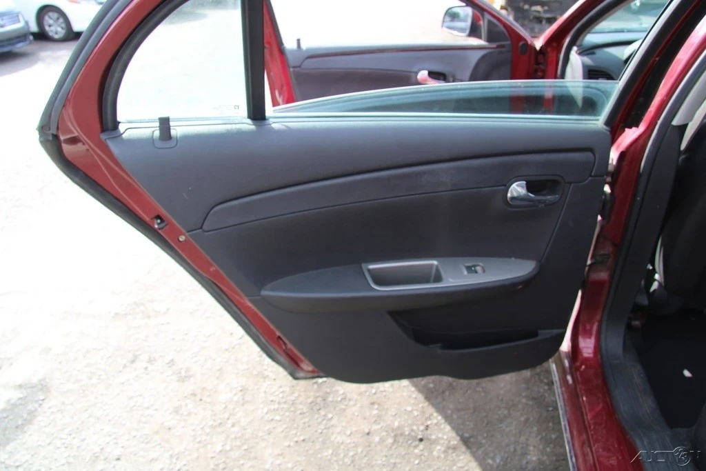 2011 Chevrolet Malibu - Image 19 of 21