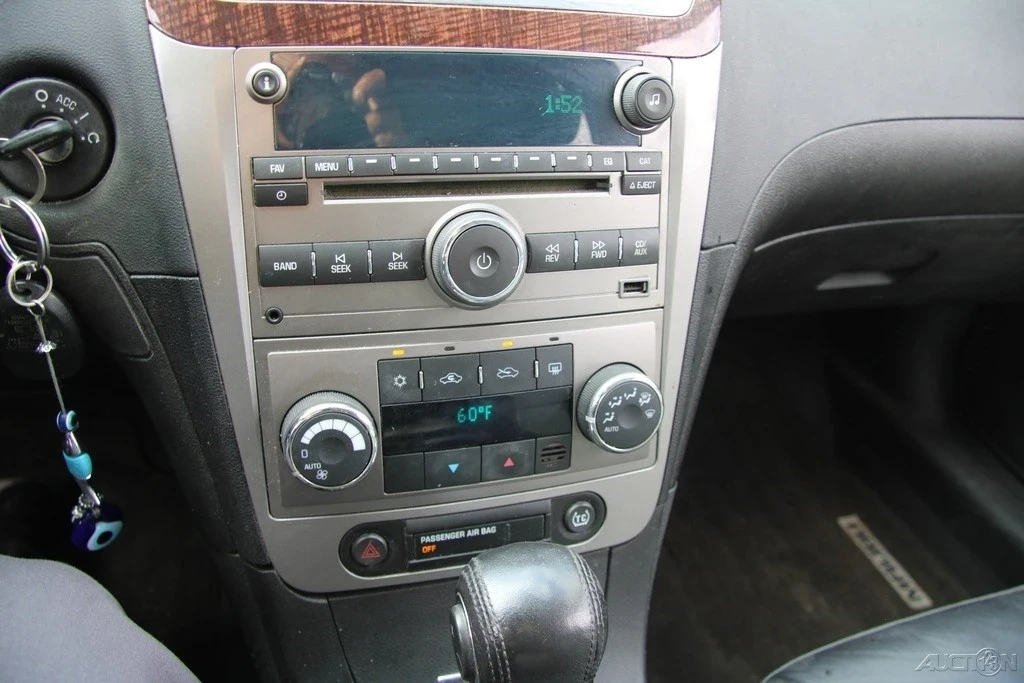 2011 Chevrolet Malibu - Image 17 of 21