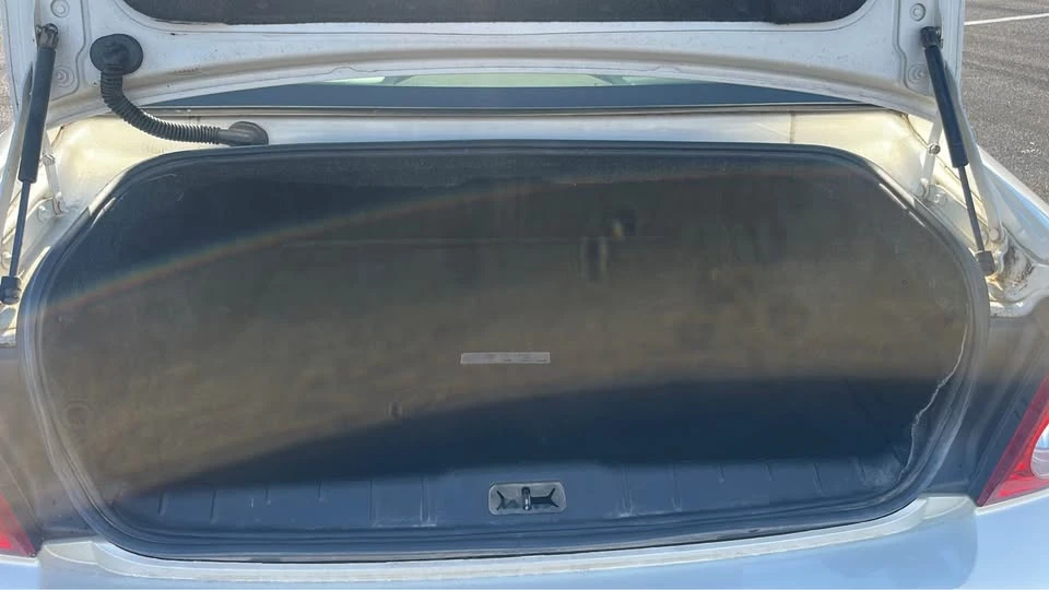 2011 Chevrolet Malibu - Image 9 of 10