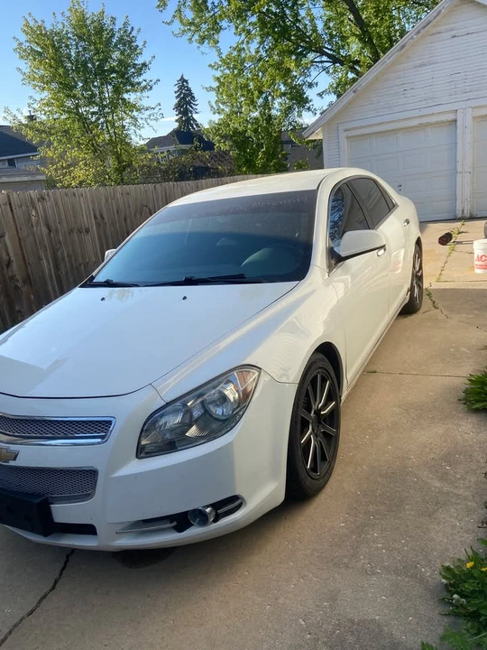 2011 Chevrolet Malibu - Image 2 of 8