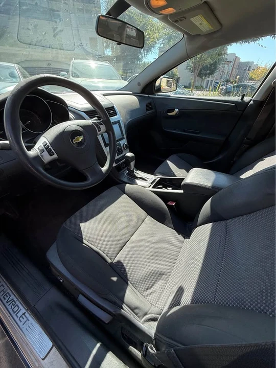 2011 Chevrolet Malibu - Image 4 of 8