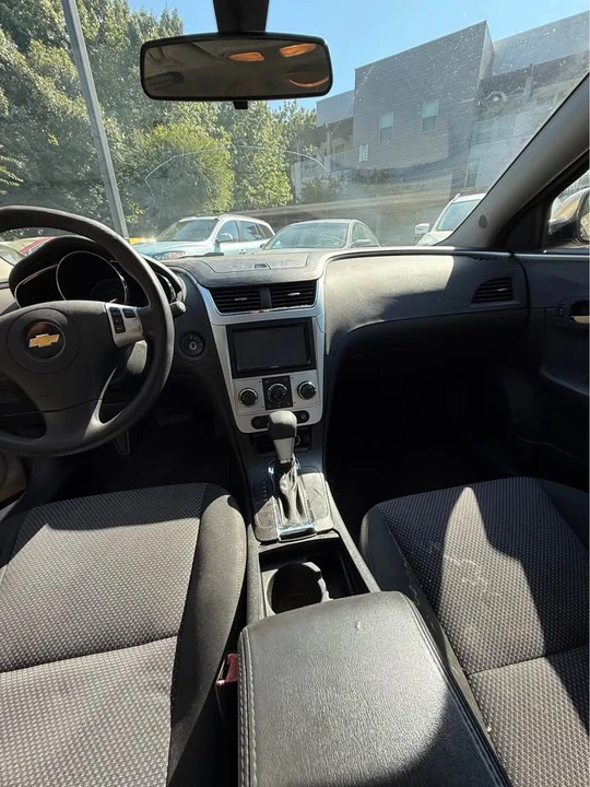 2011 Chevrolet Malibu - Image 5 of 8