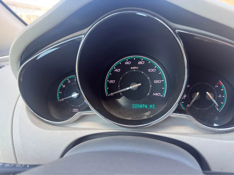 2011 Chevrolet Malibu - Image 9 of 9