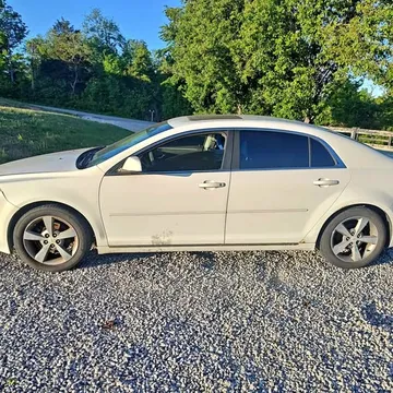 2011 Chevrolet Malibu Sedan 4D