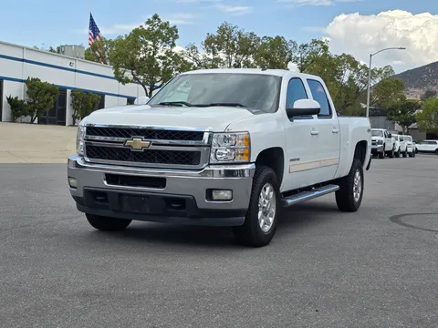 2011 Chevrolet Silverado 2500HD Crew Cab