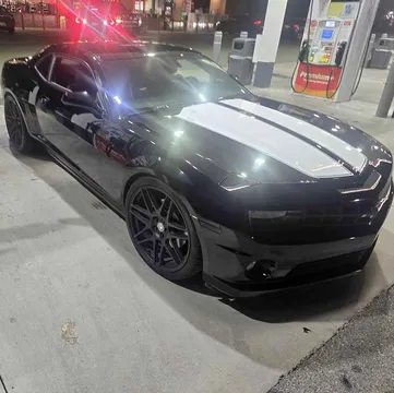 2011 Chevrolet Camaro SS L 2