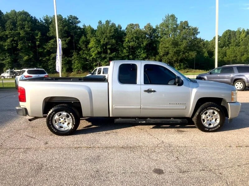 2011 Chevrolet Silverado 2nd Gen - Image 4 of 17