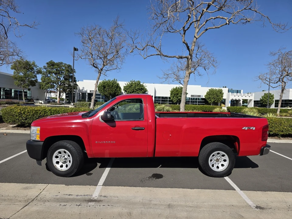 2011 Chevrolet Silverado 2nd Gen - Image 2 of 10