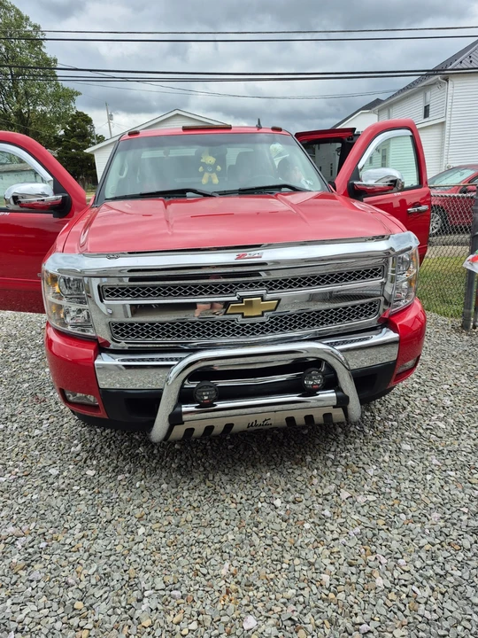 2011 Chevrolet Silverado 2nd Gen - Image 2 of 5