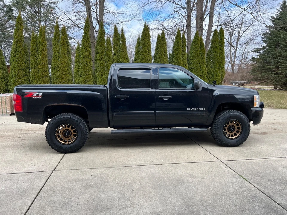 2011 Chevrolet Silverado 2nd Gen - Image 3 of 15