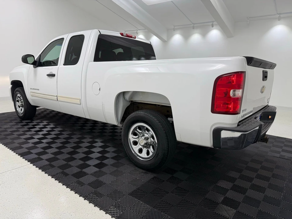 2011 Chevrolet Silverado 2nd Gen - Image 6 of 21