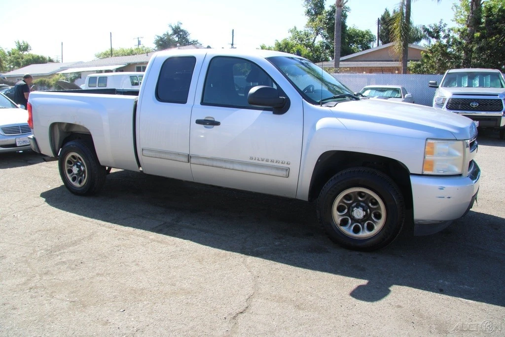 2011 Chevrolet Silverado 2nd Gen - Image 9 of 21