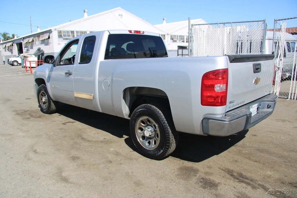 2011 Chevrolet Silverado 2nd Gen - Image 5 of 21