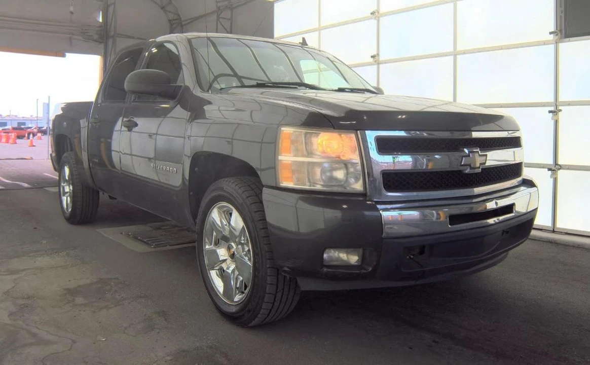 2011 Chevrolet Silverado 2nd Gen - Image 3 of 12