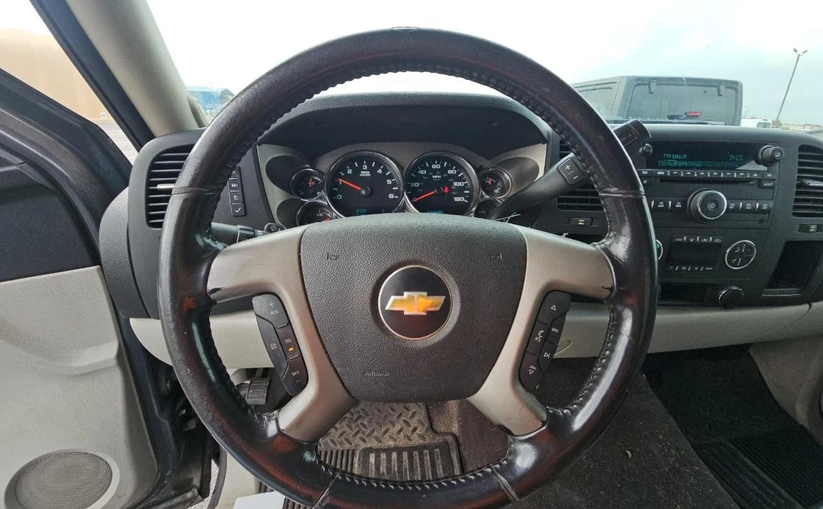 2011 Chevrolet Silverado 2nd Gen - Image 9 of 12