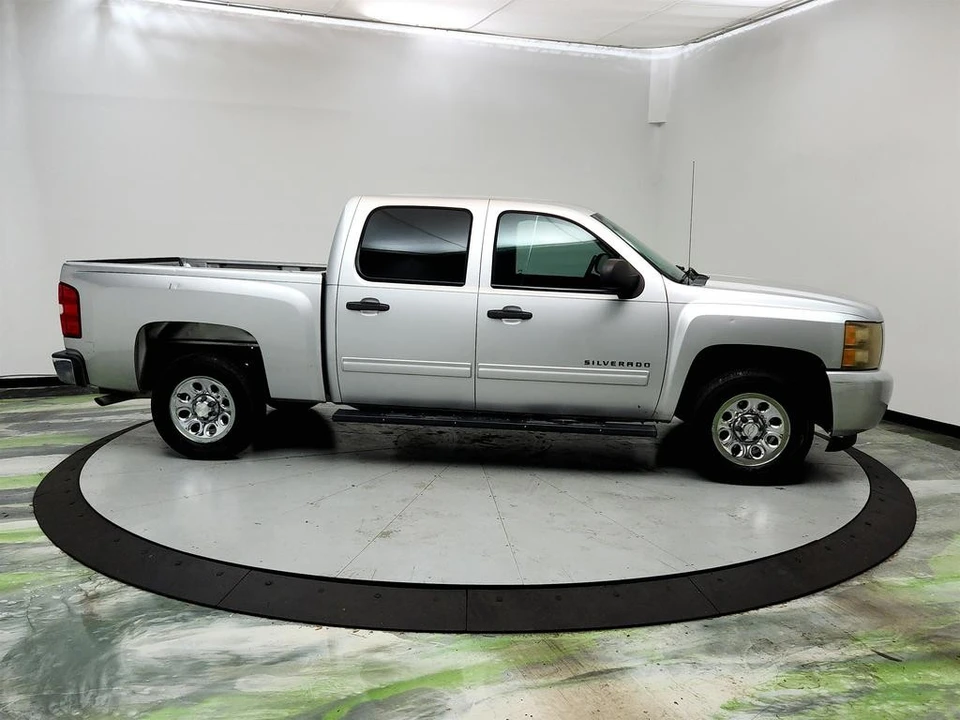 2011 Chevrolet Silverado 2nd Gen - Image 4 of 12