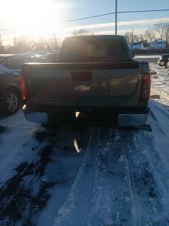 2011 Chevrolet Silverado 2nd Gen - Image 2 of 3