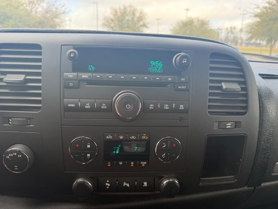 2011 Chevrolet Silverado 2nd Gen - Image 9 of 21