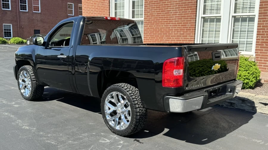 2011 Chevrolet Silverado 2nd Gen - Image 3 of 8