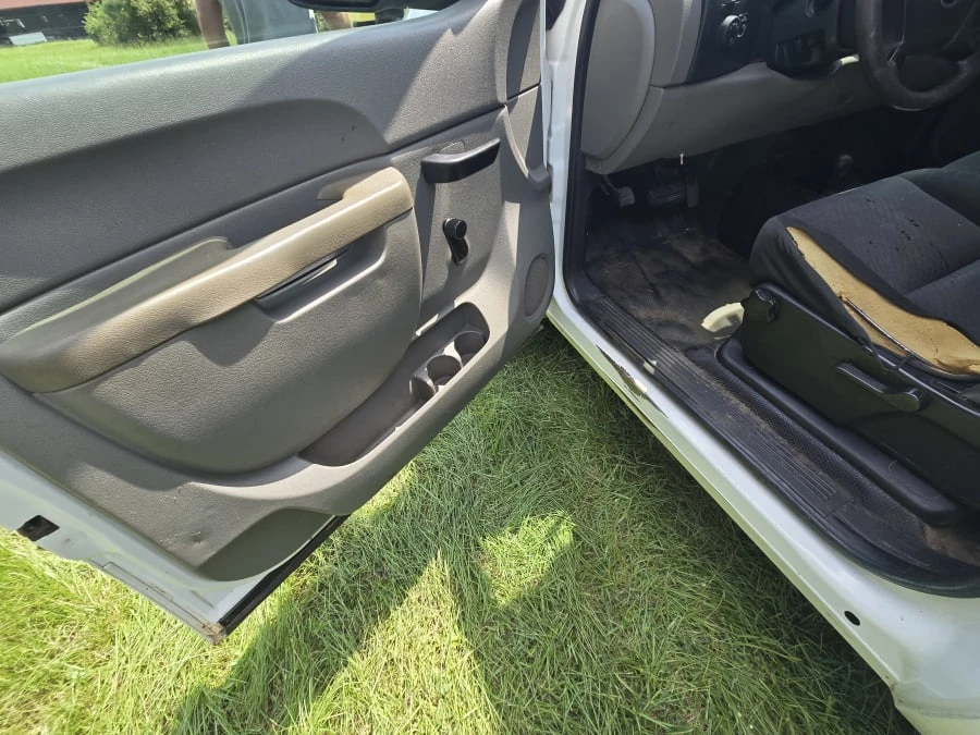 2011 Chevrolet Silverado 2nd Gen - Image 10 of 16