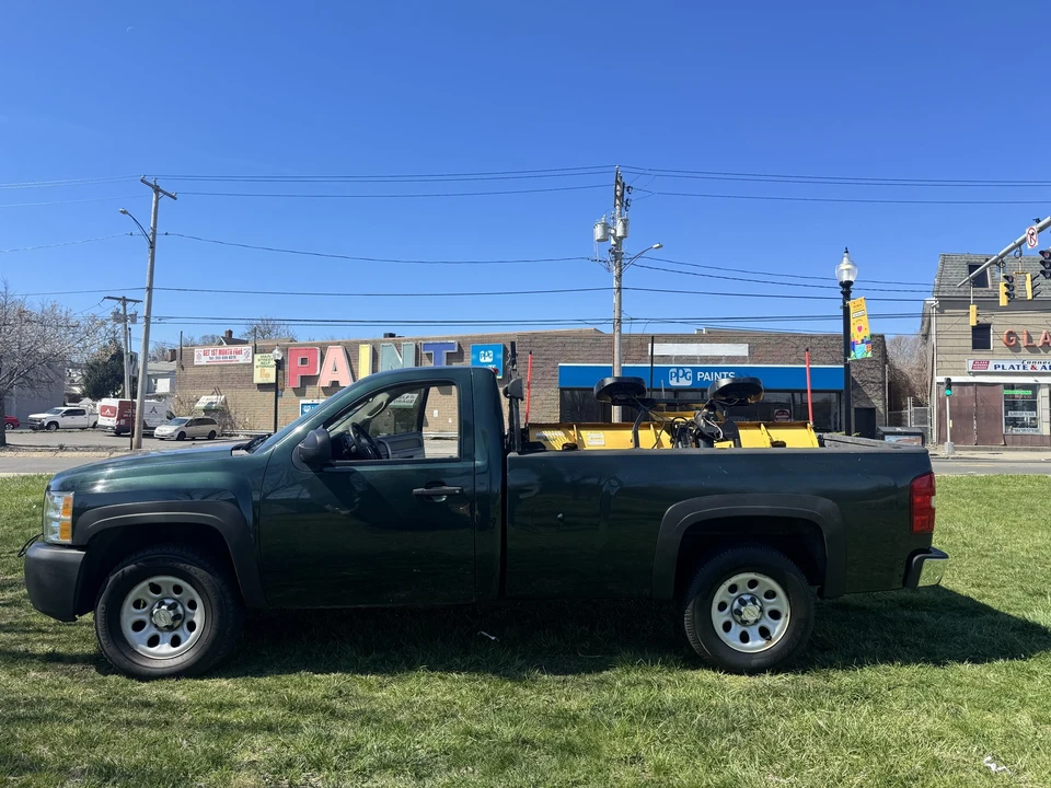 2011 Chevrolet Silverado 2nd Gen - Image 2 of 21