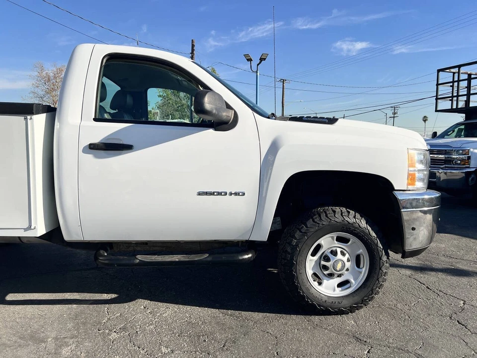 2011 Chevrolet Silverado 2nd Gen - Image 5 of 21