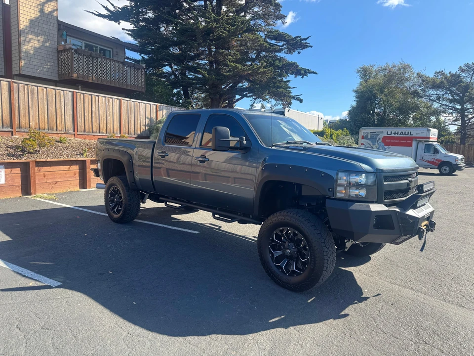 2011 Chevrolet Silverado Heavy Duty 2nd Gen - Image 15 of 31