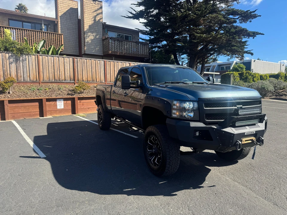 2011 Chevrolet Silverado Heavy Duty 2nd Gen - Image 18 of 31
