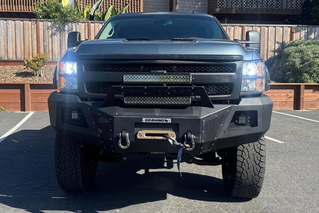 2011 Chevrolet Silverado Heavy Duty 2nd Gen - Image 2 of 31