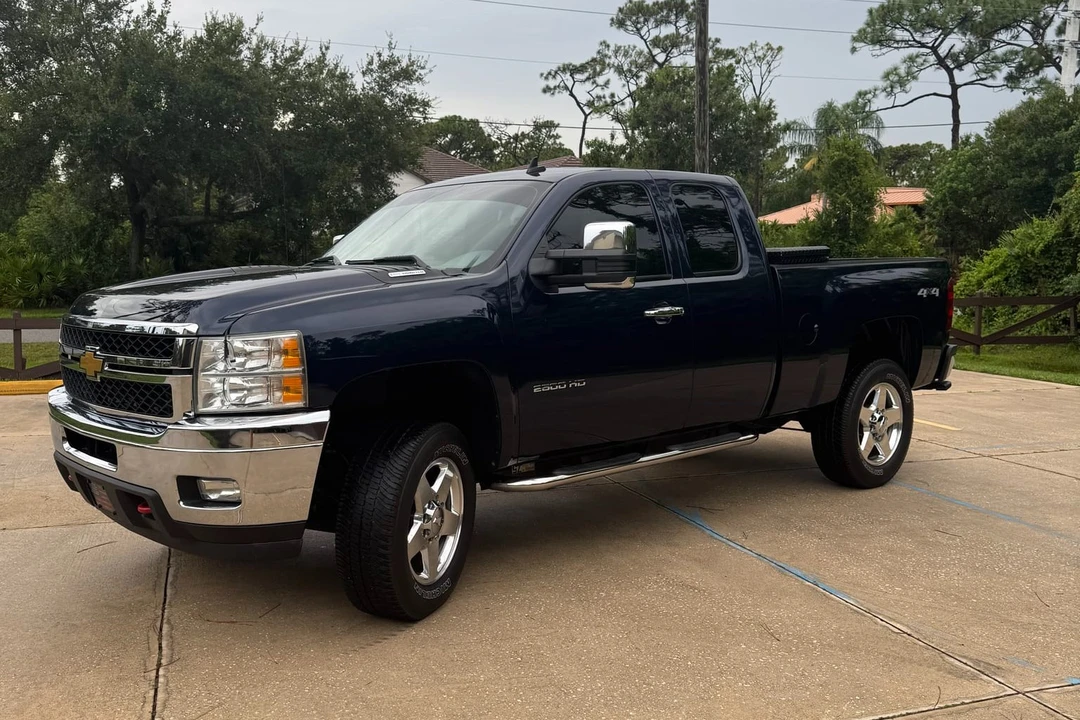 2011 Chevrolet Silverado Heavy Duty 2nd Gen - Image 3 of 31