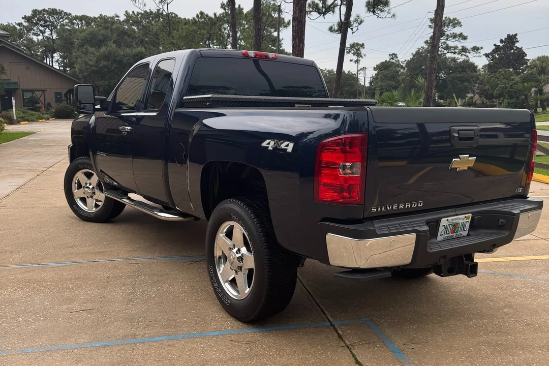 2011 Chevrolet Silverado Heavy Duty 2nd Gen - Image 20 of 31