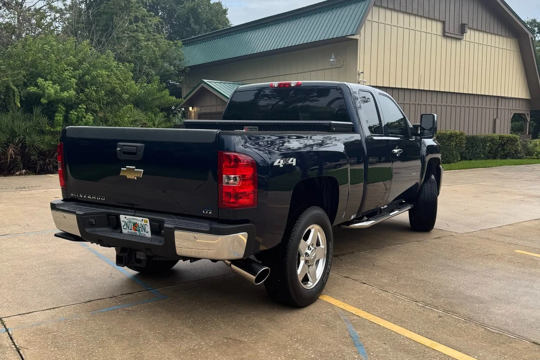 2011 Chevrolet Silverado Heavy Duty 2nd Gen - Image 13 of 31