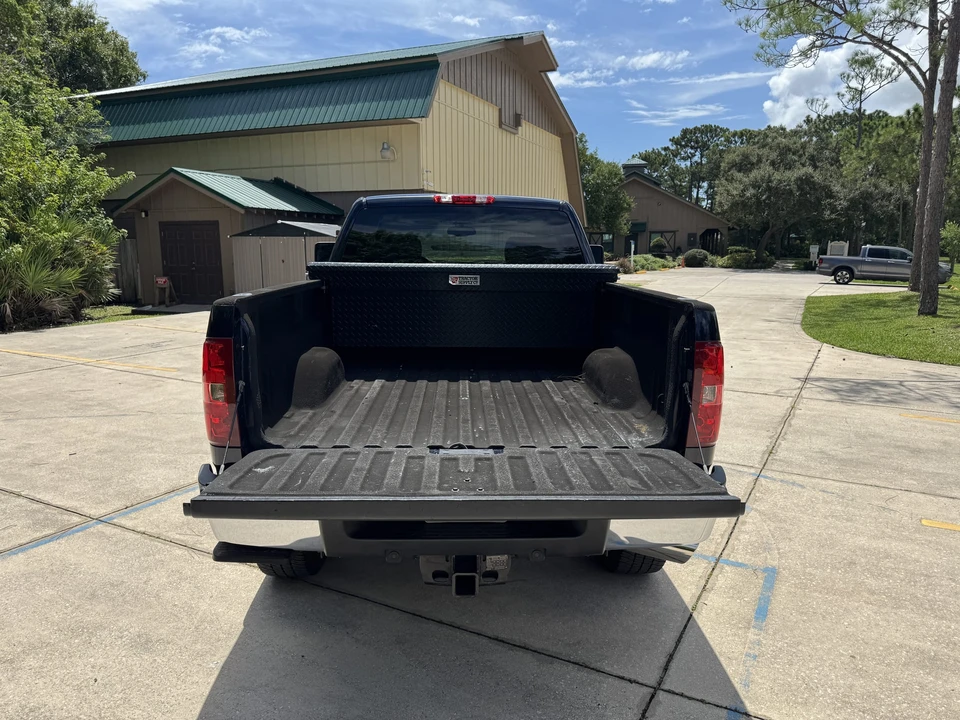 2011 Chevrolet Silverado Heavy Duty 2nd Gen - Image 18 of 31