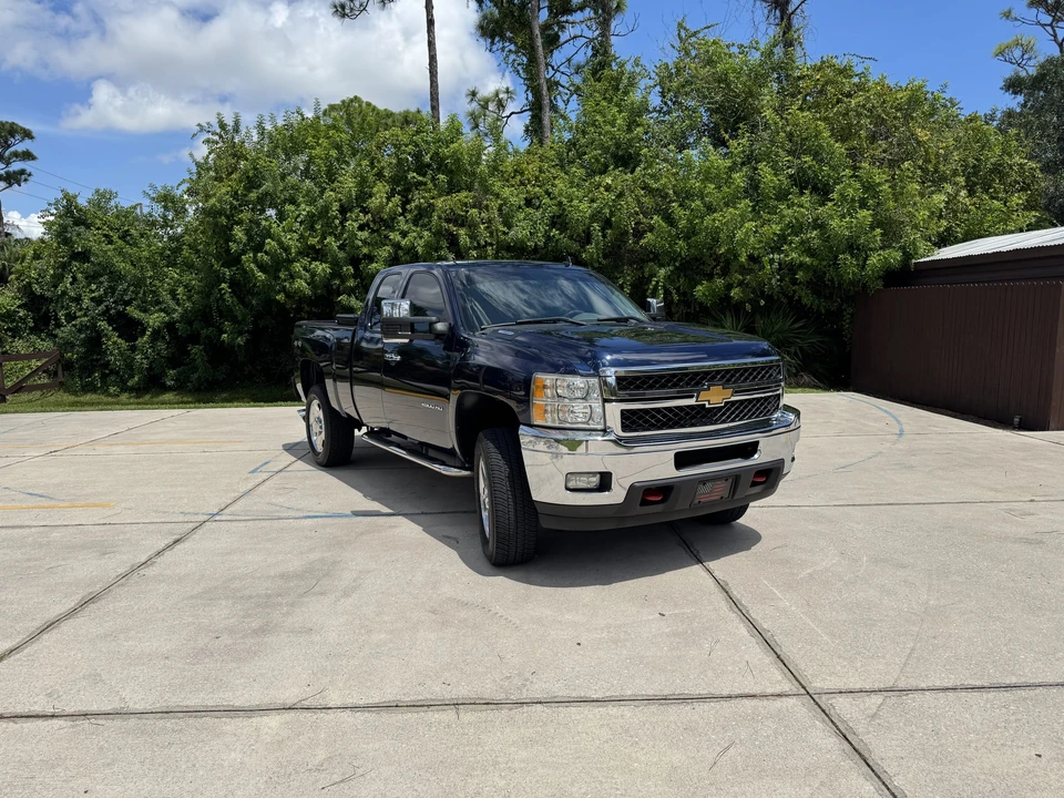 2011 Chevrolet Silverado Heavy Duty 2nd Gen - Image 10 of 31